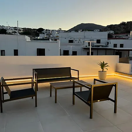 Althea * לינדוס